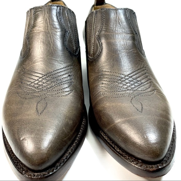 Frye • Billy Leather Ankle Bootie in Smoke Brown 8 - Picture 4 of 11